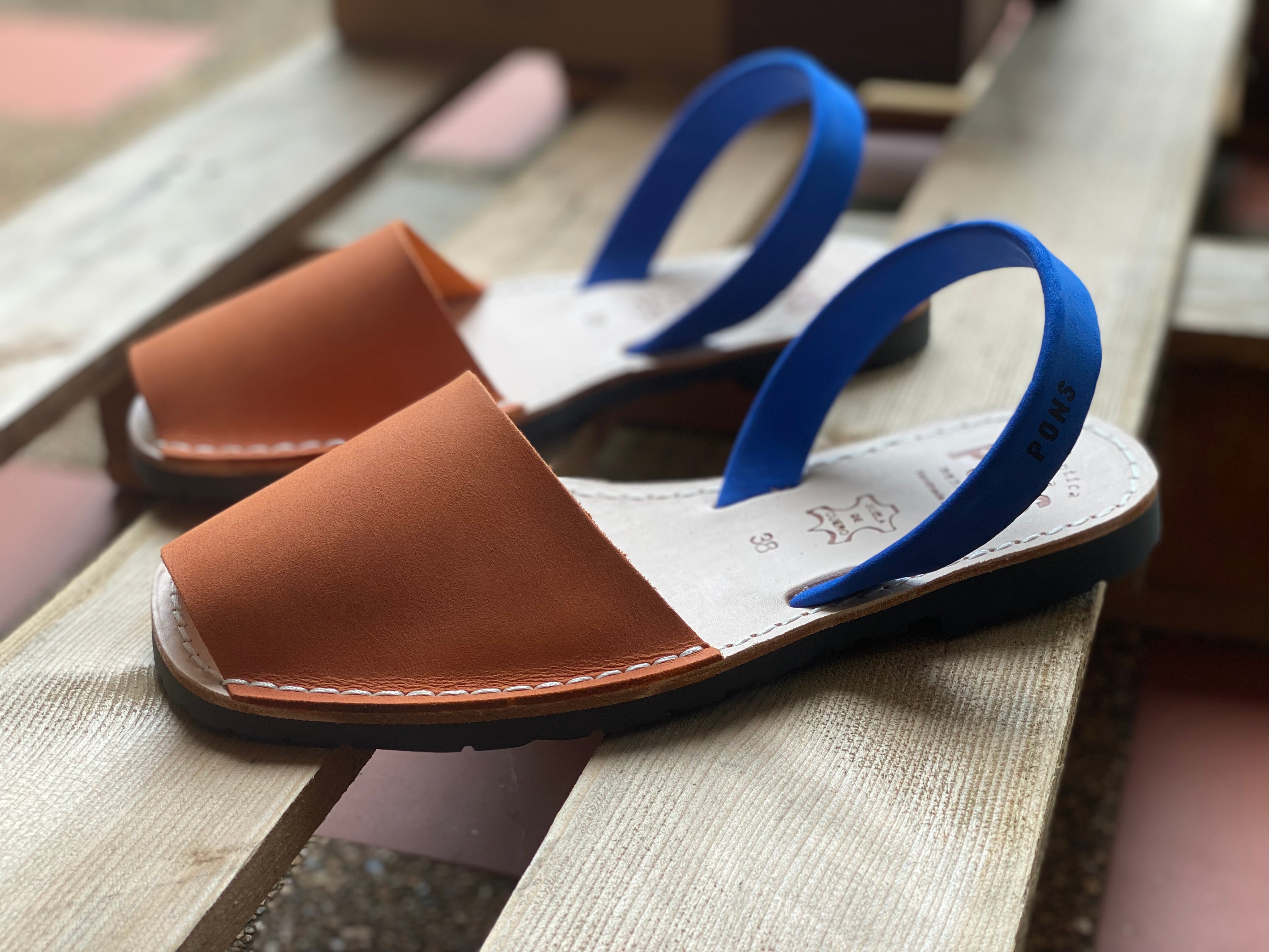 510 Vecchio Orange Nubluck Royal
