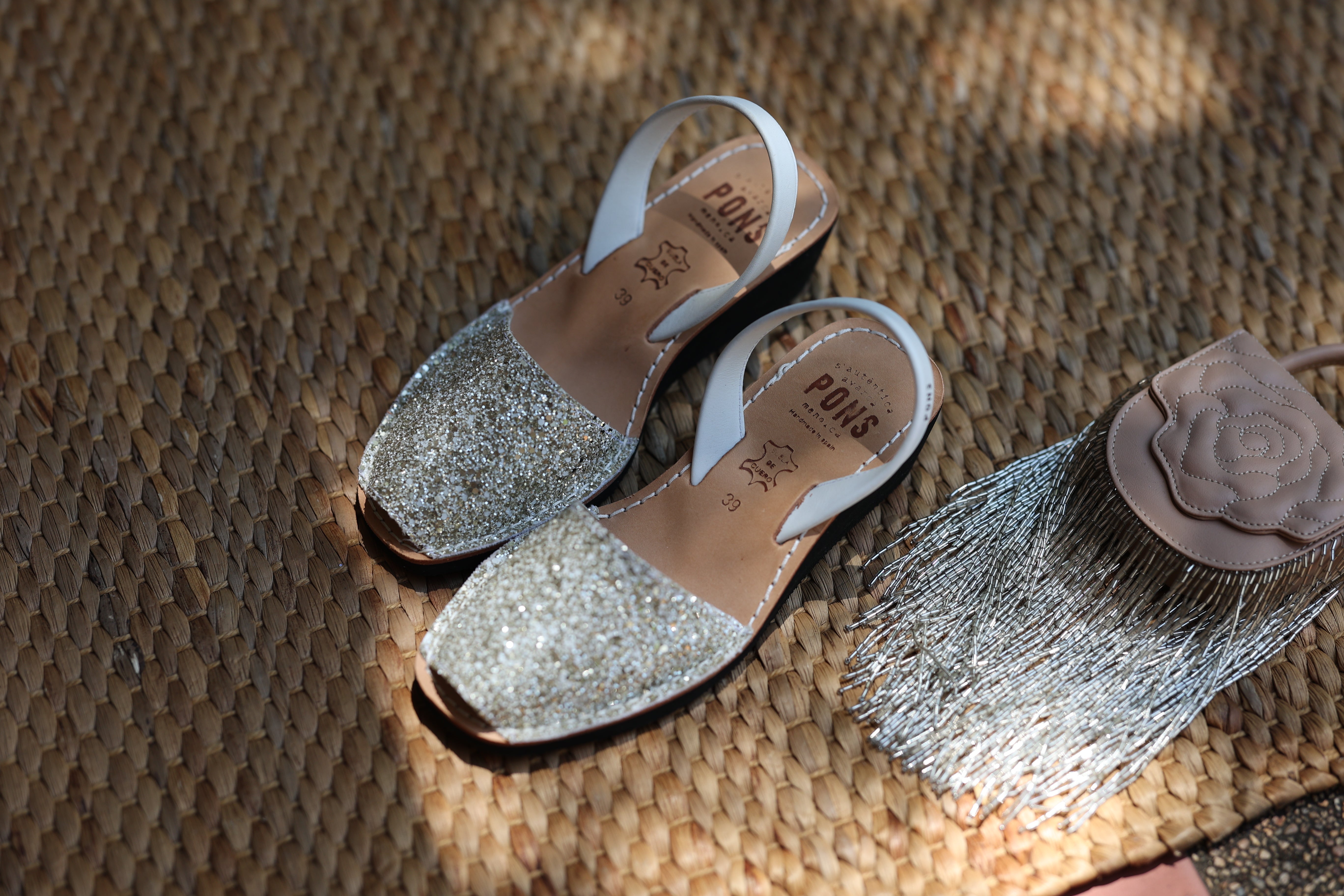 2021 Glitter Bleached Gold N.BL