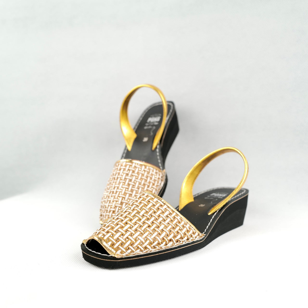 2026 Textil Trenza Saca A .Oro
